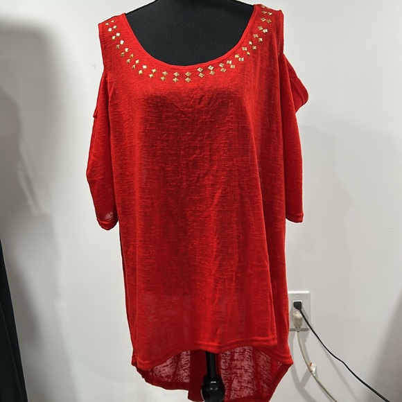 2 B Me blouse NWT - Picture 1 of 11